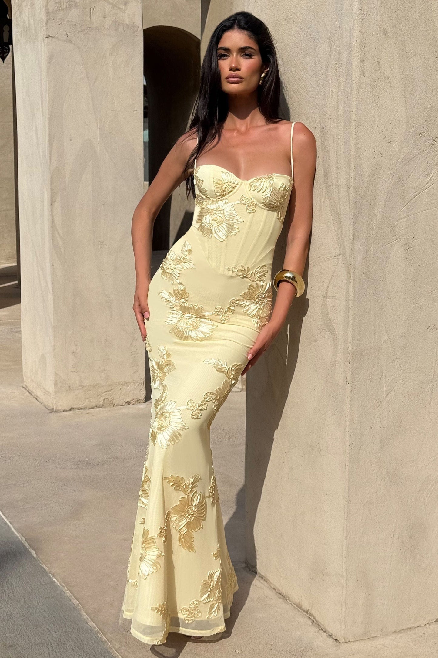 Elegant Floral Maxi Dress | Women's Dress with Sweetheart Neckline & Appliqué Detail for Wedding Guests
