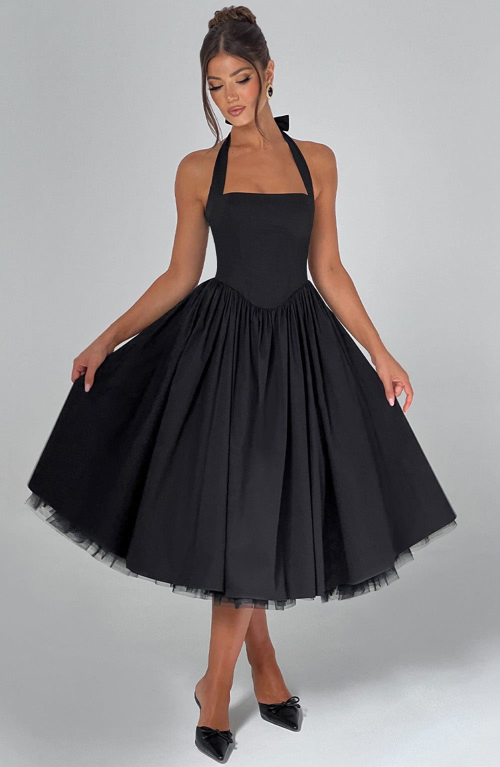 Elegant | Women's Cocktail Dress with Halter Neck Design | Flattering Midi Length for Wedding Guests