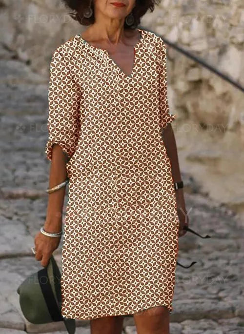 Gerda | Women's Vintage Summer Dress with Split Neckline & 3/4 Sleeves | Effortless Style for Warm Days