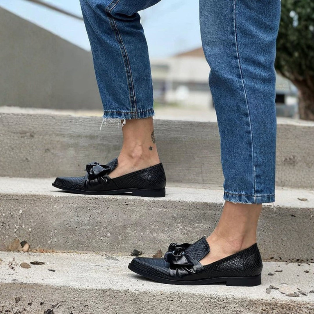 Elegant Black Loafers for Women with Shiny Bow Detail | Stylish Footwear for Any Occasion