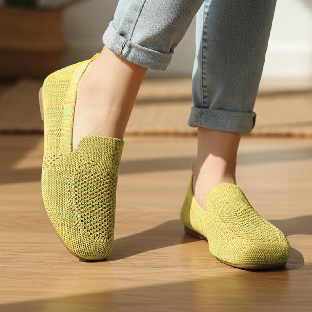 Clara | Black Flats for Women with Cushioned Insole | Slip-On Comfort for Everyday Style