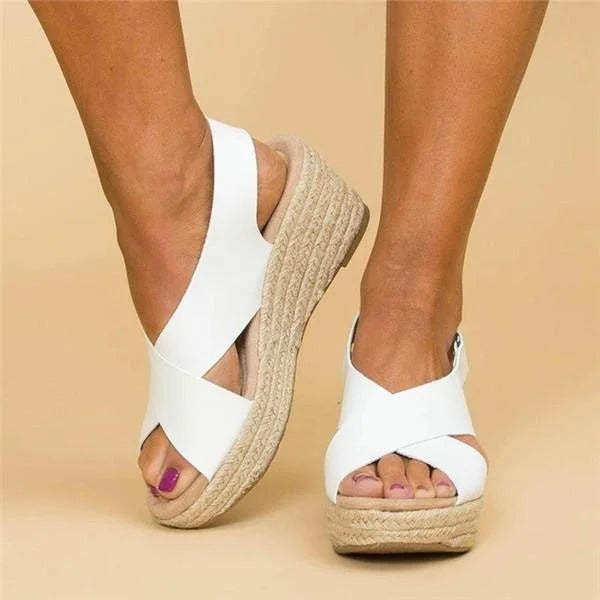 Clara | Women's Sandals with Adjustable Cross Straps | Comfortable Orthopedic Support for All-Day Wear