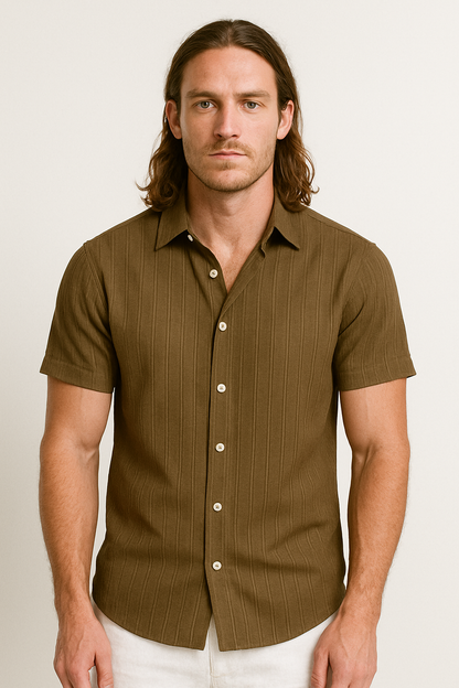 Classic Men's Shirt | Short Sleeve Button-Up with Slim Fit Design | Lightweight Fabric for Stylish Summer Outings