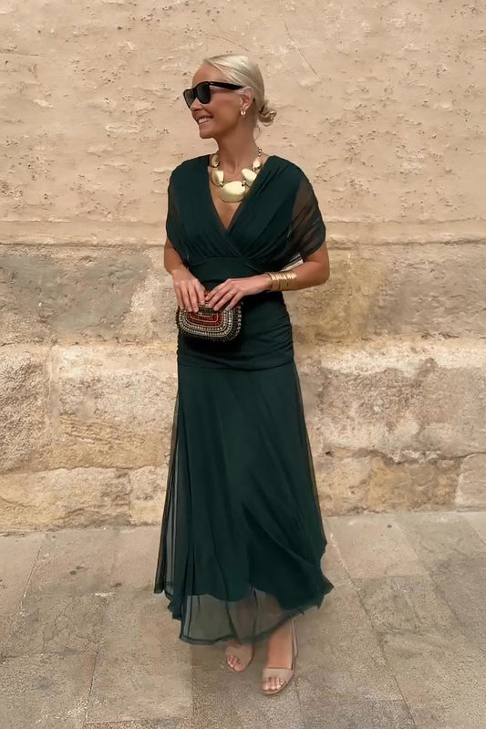 Diana | White Maxi Dress with Figure-Enhancing V-Neckline | Flattering Fit for Effortless Style
