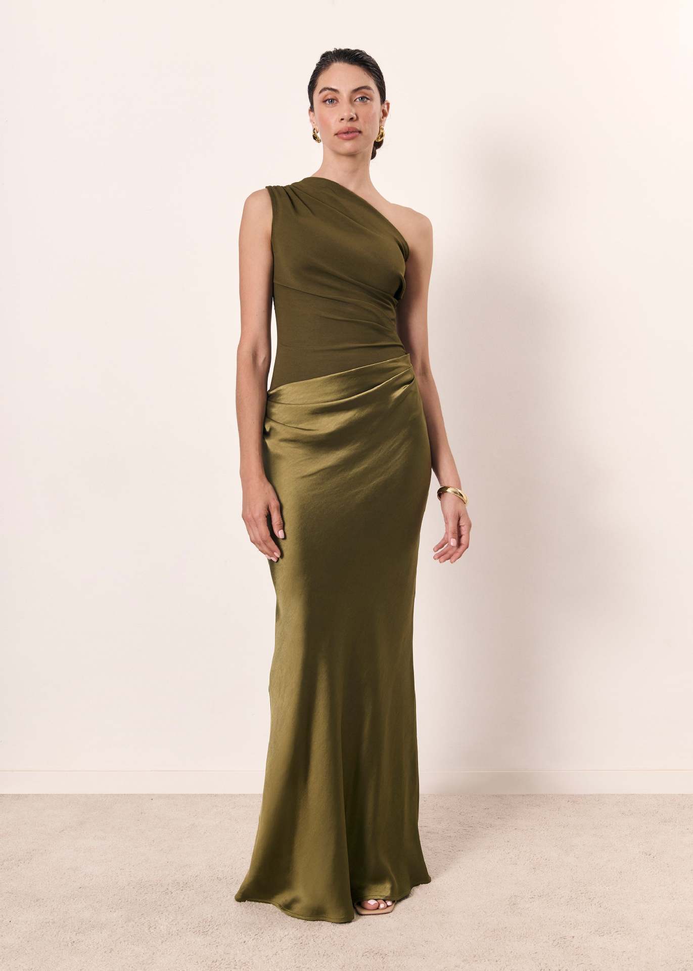 Elegant Floral Maxi Dress for Women with Flattering Silhouette | Perfect for Summer Events