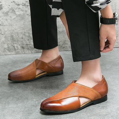Elegant Leather Loafers for Women with Textured Weave & Supportive Sole for All-Day Comfort
