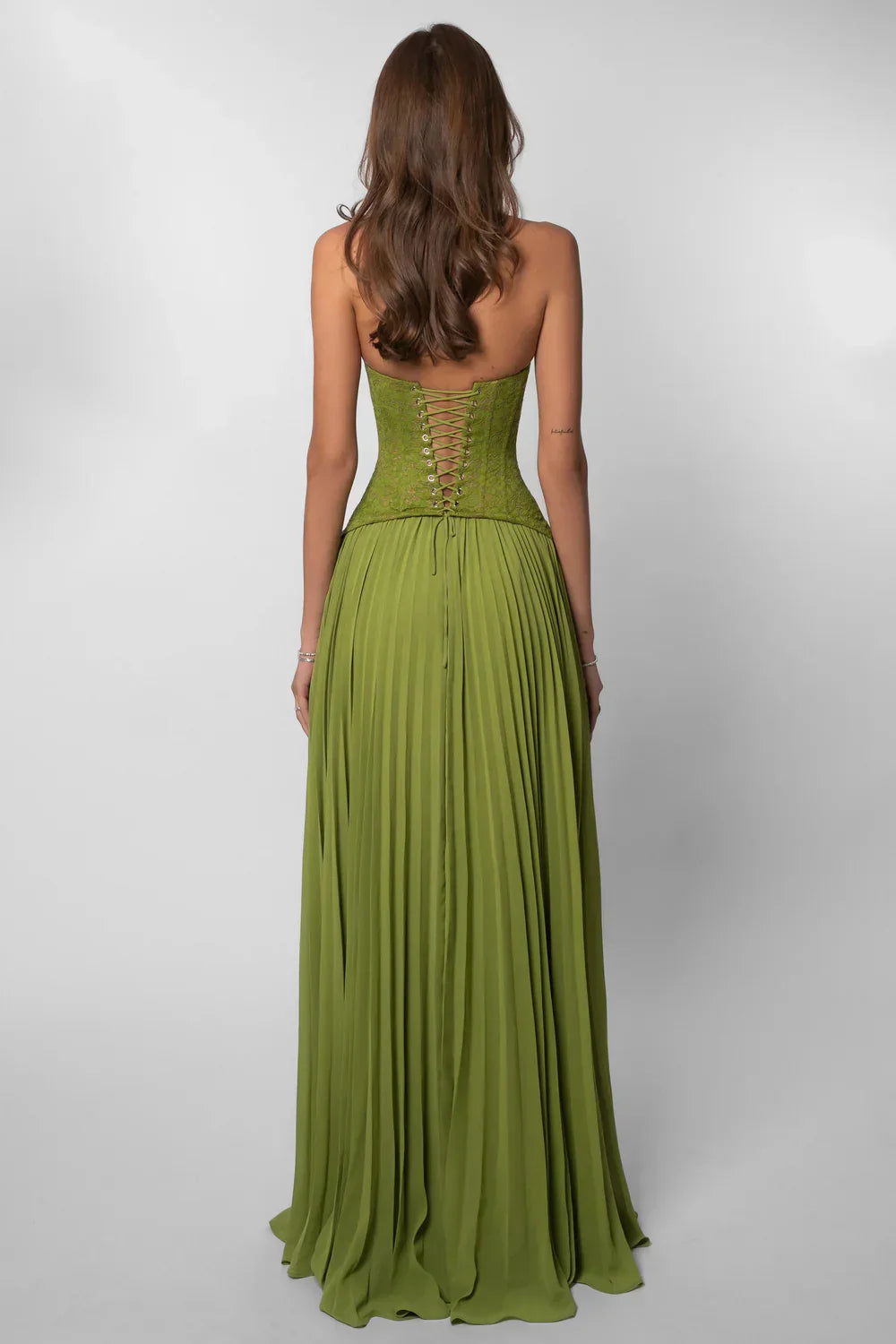 Elegant Pleated Maxi Dress with Structured Corset Design | White Long Dress for Sophisticated Summer Events