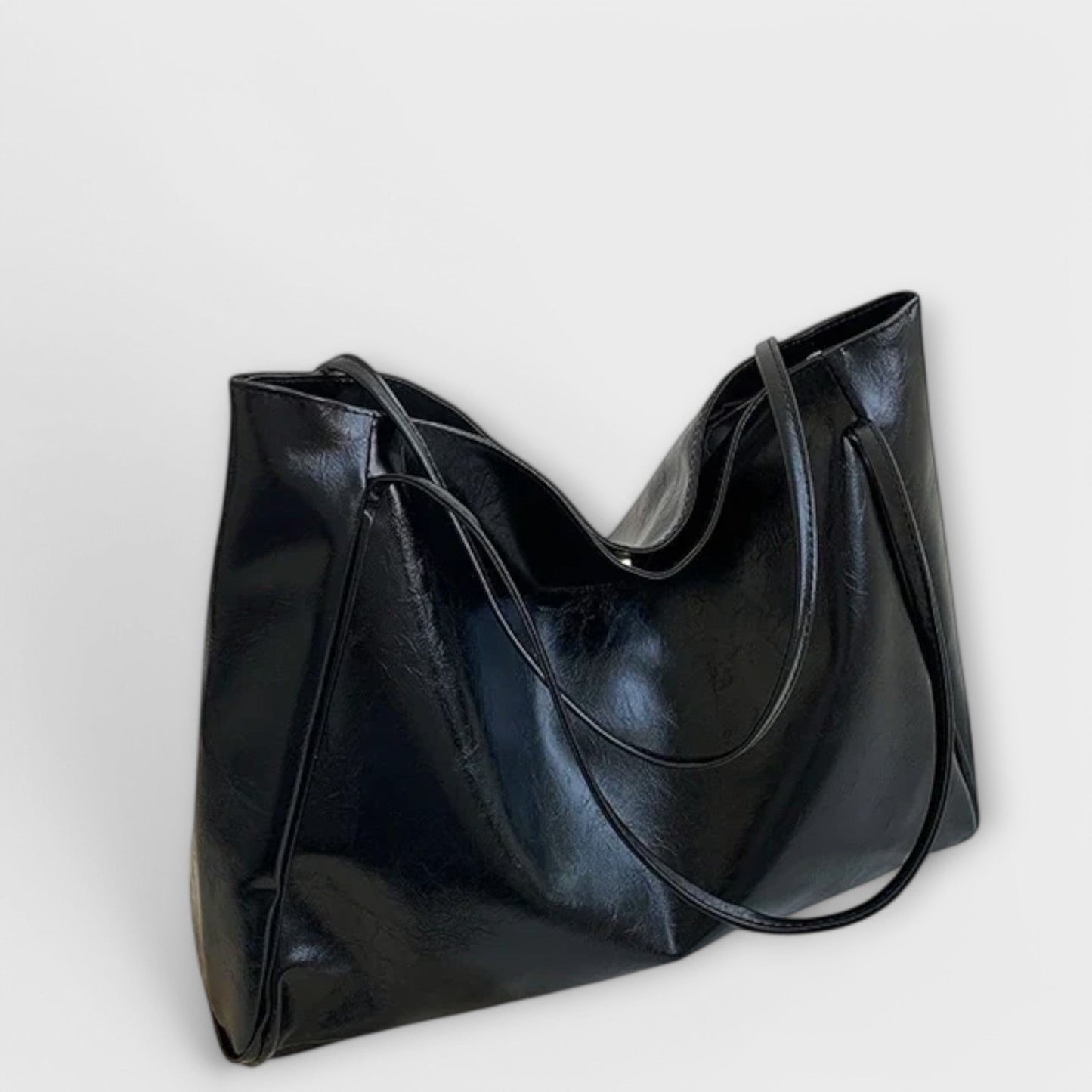 Everyday Elegance | Women's Handbag with Structured Design | Versatile Purses for Summer Outings
