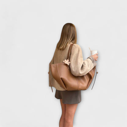 Everyday Elegance | Women's Handbag with Structured Design | Versatile Style for Daily Use
