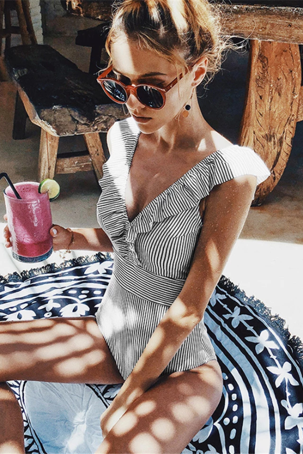 Keera | Women's Retro Striped One Piece Swimsuit with Adjustable Straps | Flattering Fit for Beach and Pool