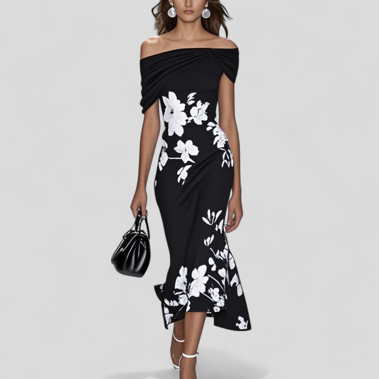 Elegant Midi Dress with Statement Print & Relaxed Silhouette 3